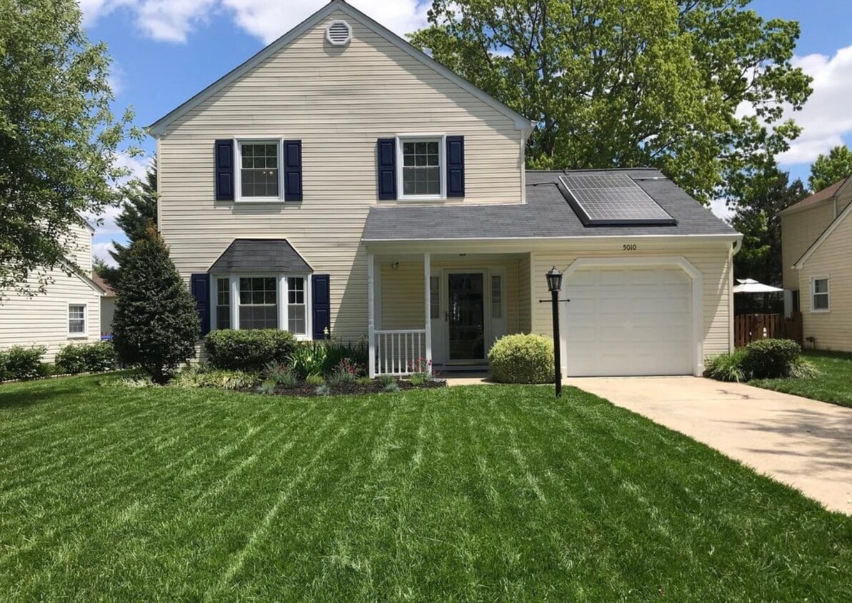 Primary Photo - 5010 Albacore Ct
