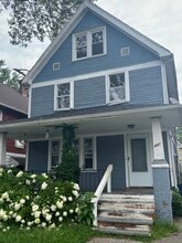 Building Photo - 497 E 127th St