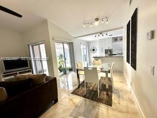 Foto del edificio - 1542 Springside Dr