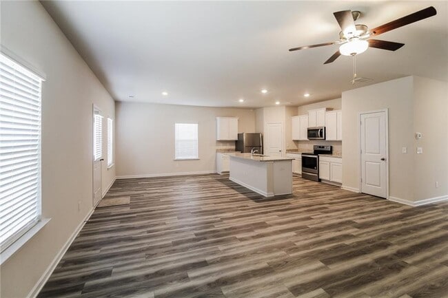 Building Photo - 238 Limestone Cir