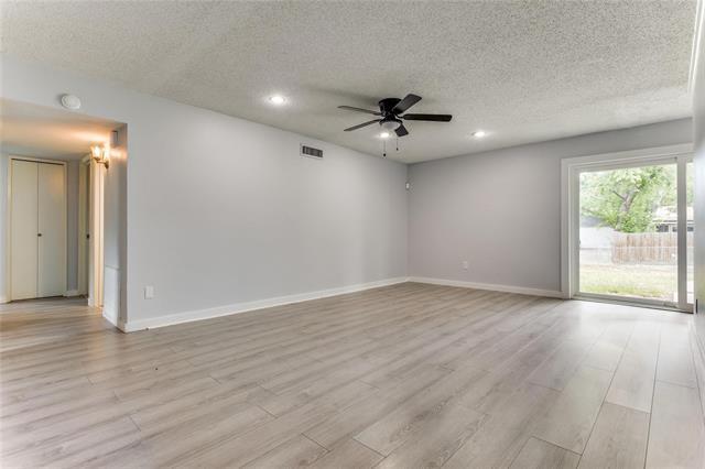 Building Photo - 217 Trailridge Dr