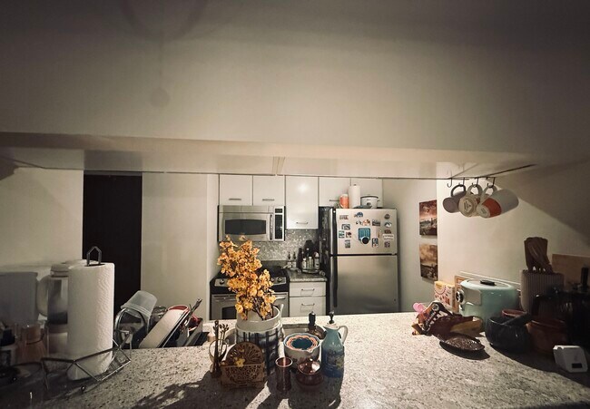 Foto del edificio - 4 Martine Ave