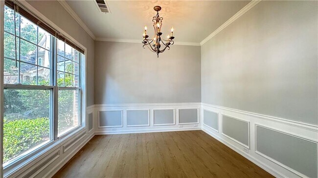 Foto del edificio - 2468 Worrall Hill Way
