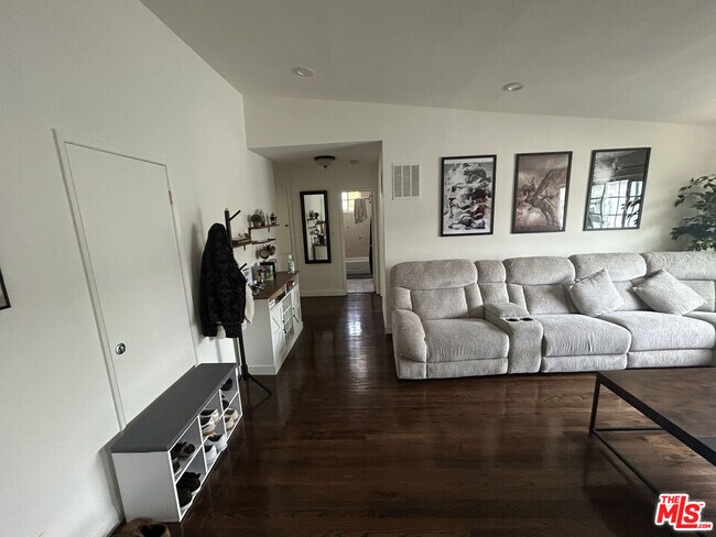 Foto del edificio - 4035 Inglewood Blvd