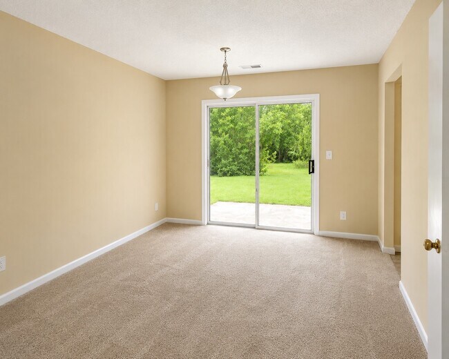 Building Photo - 139 Laurelwood Dr