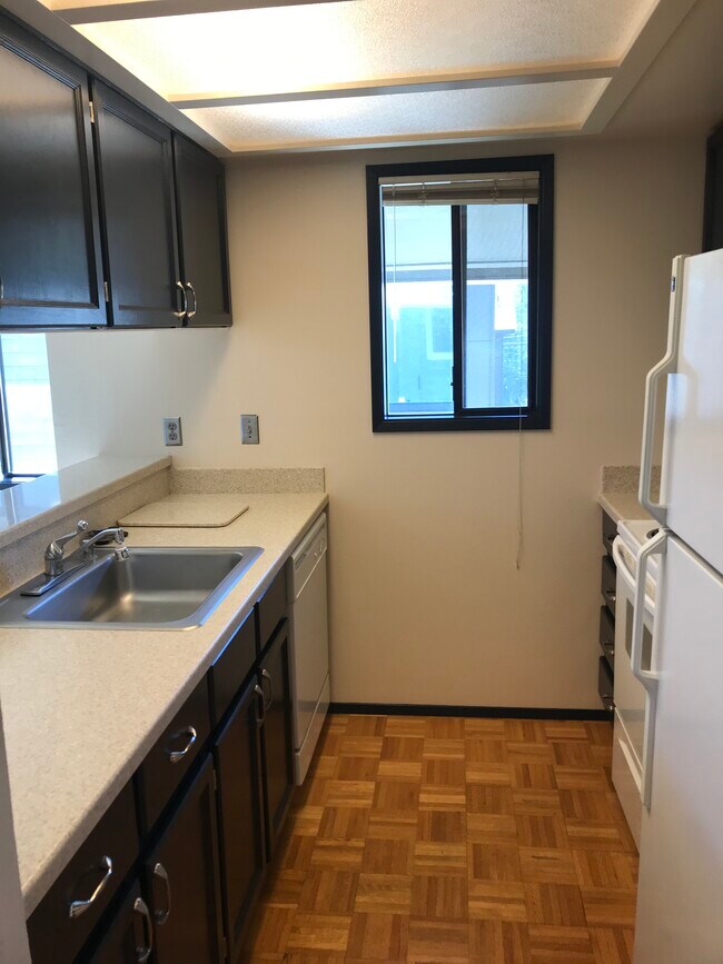 Foto del edificio - 3049 60th Ave SW