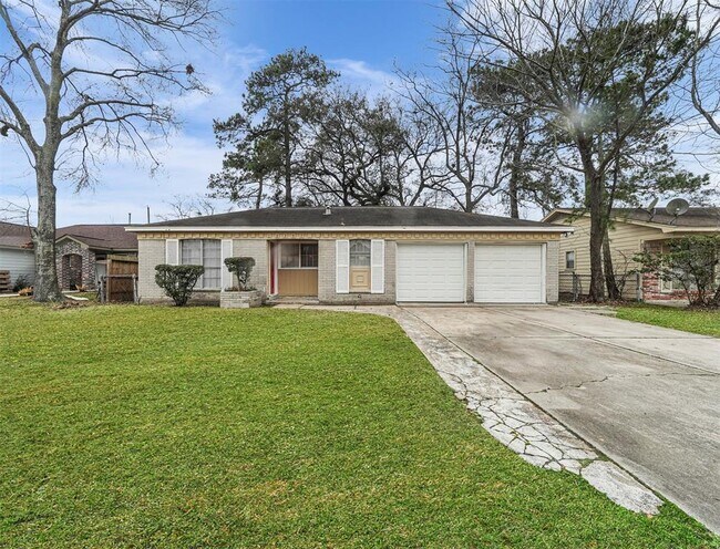 Building Photo - 12307 Swan River Dr