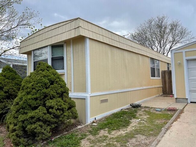 Building Photo - Mobile Home 2 bed - 2 bath