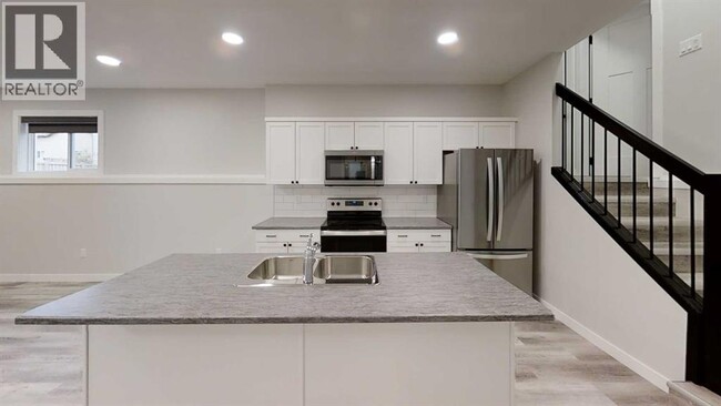 Building Photo - 13001-1104B 104B St