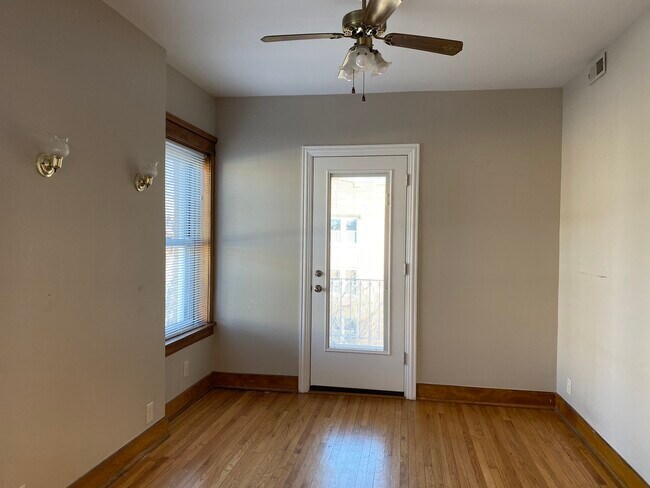 Building Photo - 1000 N Oakley Blvd