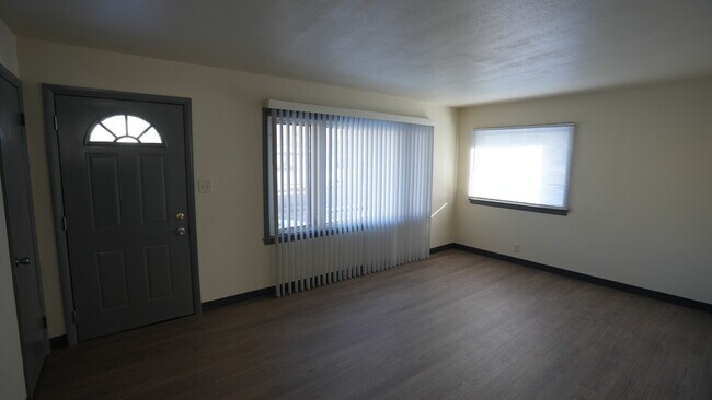 Building Photo - 4843 N 91st St
