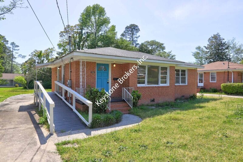 Primary Photo - 2982 Laney Ave