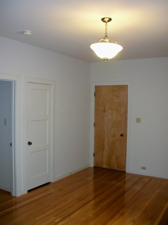 Building Photo - 1831 Polk St
