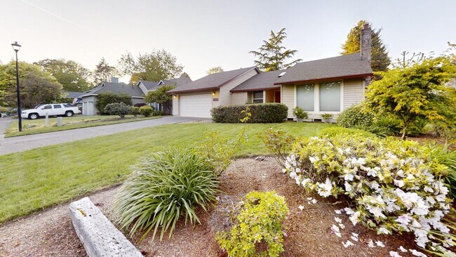 Building Photo - Spacious Ranch-Style Home with Modern Amen...