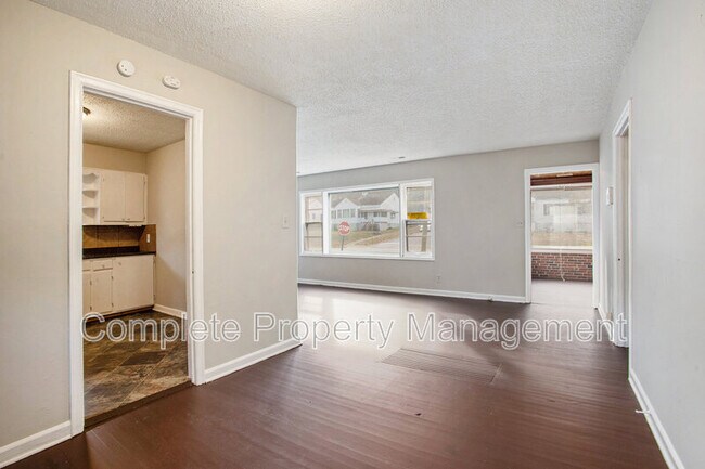 Building Photo - 1072 40th St Ensley