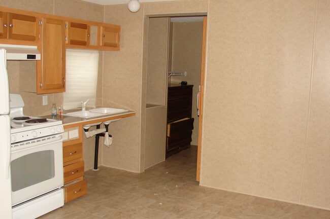 Building Photo - 43 Matchstick Ln