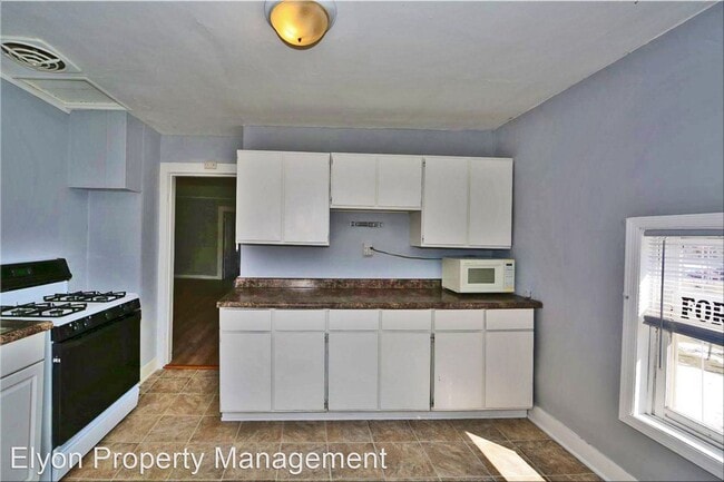 Building Photo - 3 br, 1 bath House - 8322 Antioch Road Upper