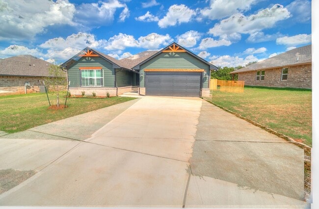 Building Photo - Brand New 4 Bed Home!