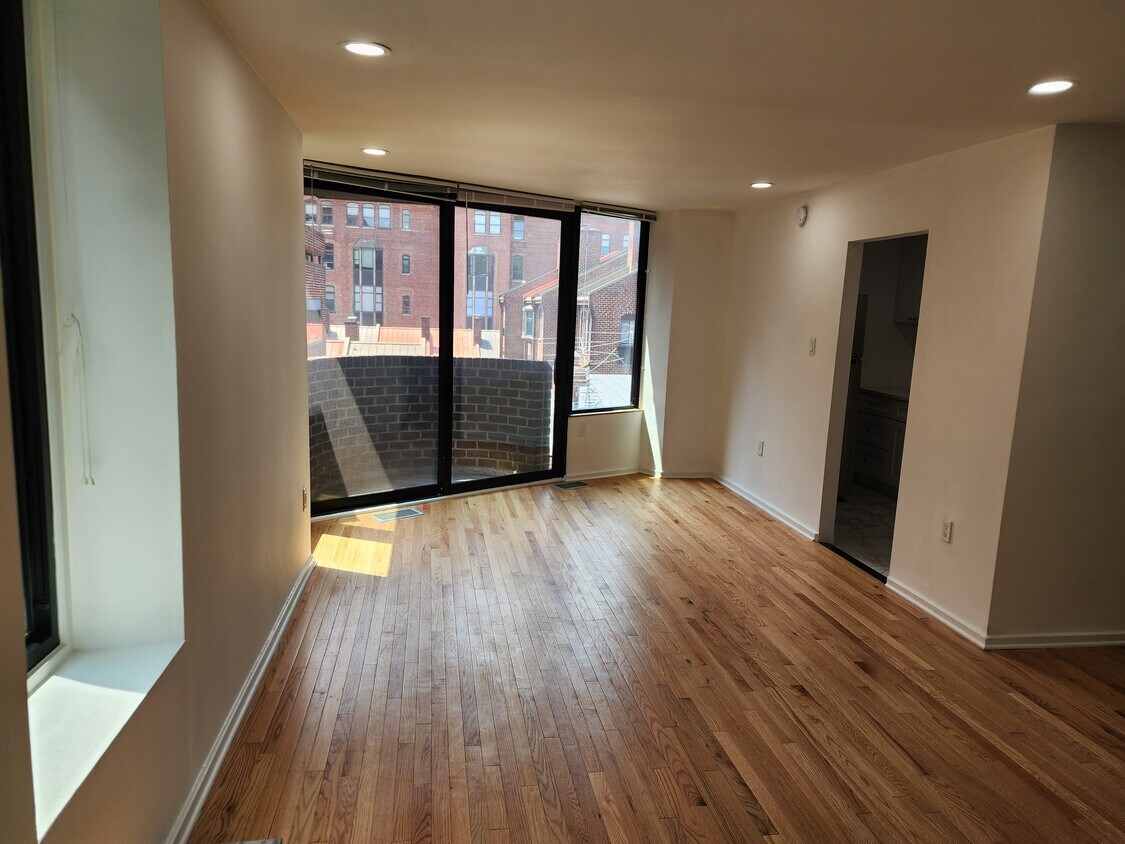 Foto principal - 3222 Cherry Hill Ln NW
