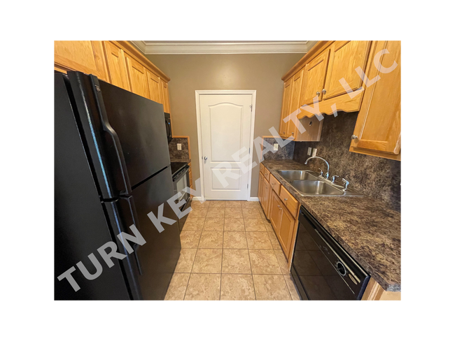 Building Photo - Duplex for rent in Trussville