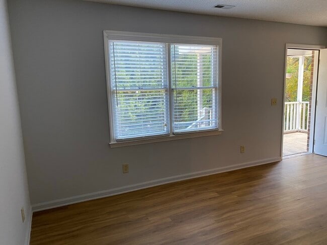 Building Photo - 4036-103 Greenleaf