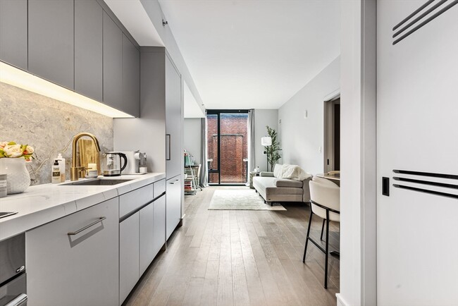 Foto del edificio - 55 Lagrange St