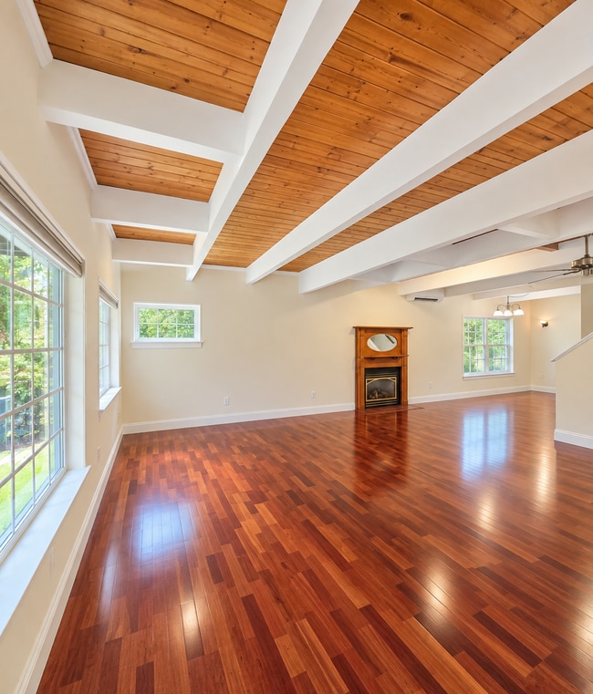 Building Photo - 31 Salal Way