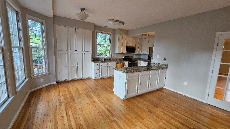 Primary Photo - 6342 Franconia Commons Dr