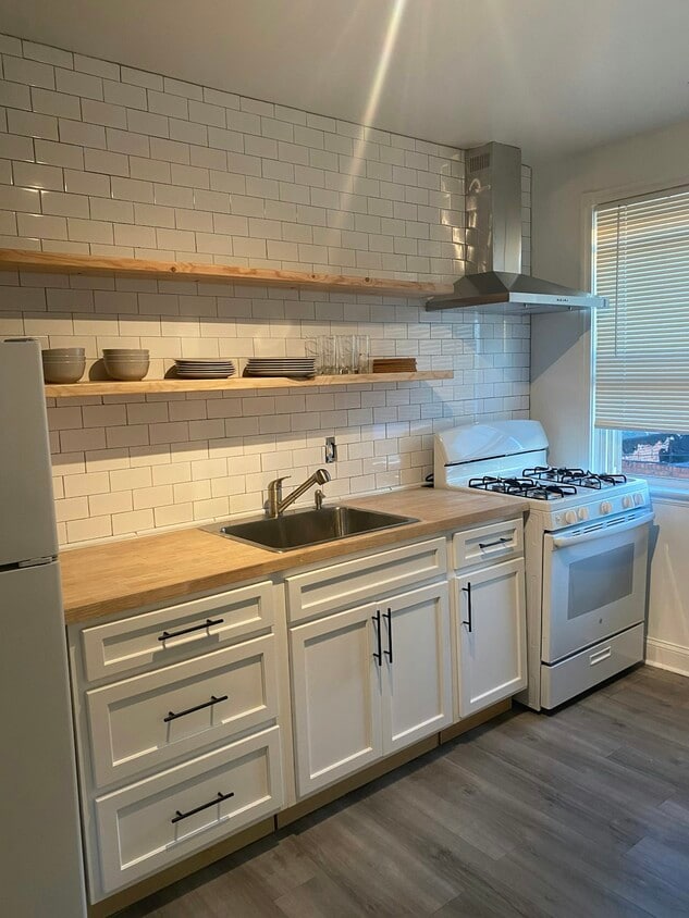 Photo - 1543 Northwick Road, Unit 2