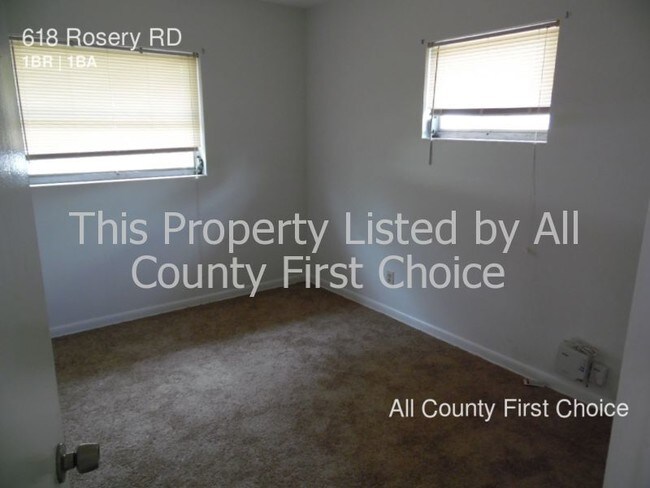 Building Photo - 618 Rosery Rd NW