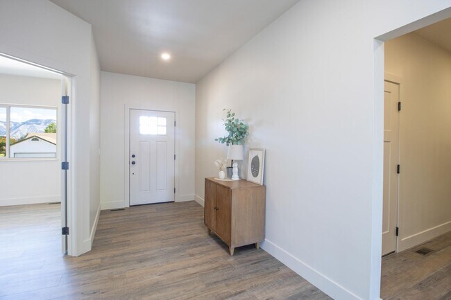 Building Photo - Newly Built Home for Rent
