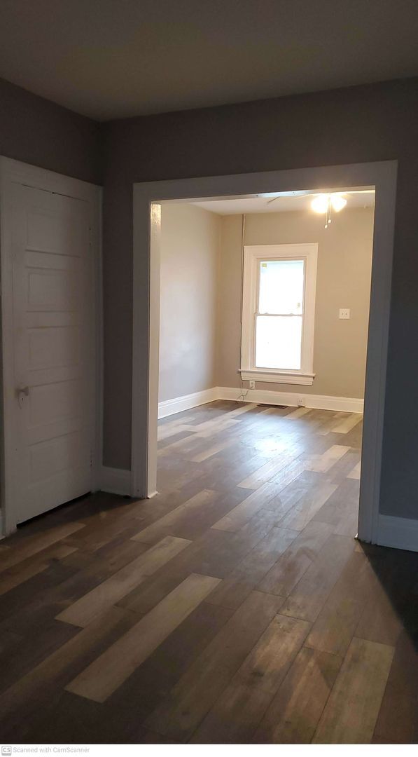 Building Photo - 624-626 S Smithville Rd