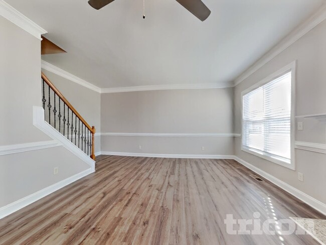 Building Photo - 31 Oakton Dr