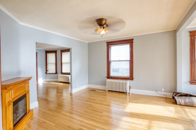 Foto del edificio - 226 Ledgeside Ave