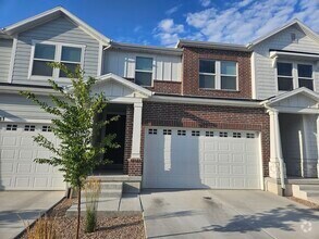 Building Photo - 983 W Coral Charm Wy