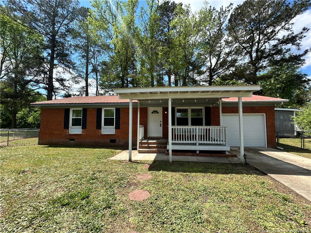 Primary Photo - 711 Reggie Ct