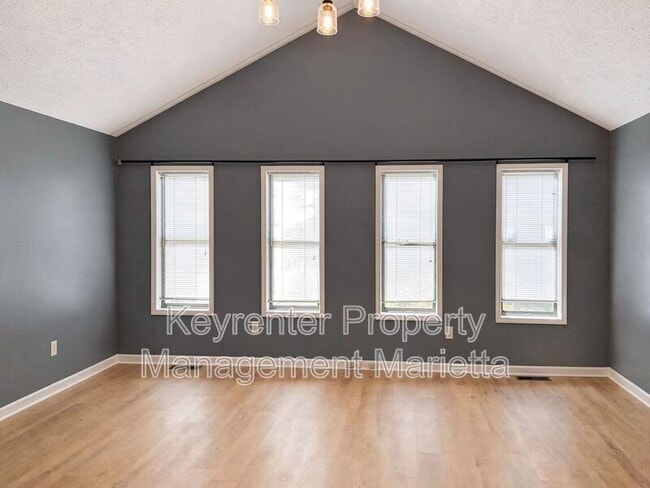 Foto del edificio - 5088 Ravenwood Dr NE