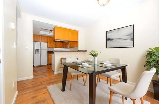 Building Photo - Two Weeks FREE Chula Vista Townhome 2 Bed 1 Bath with assigned parking, Refreshed w/prime amenities.