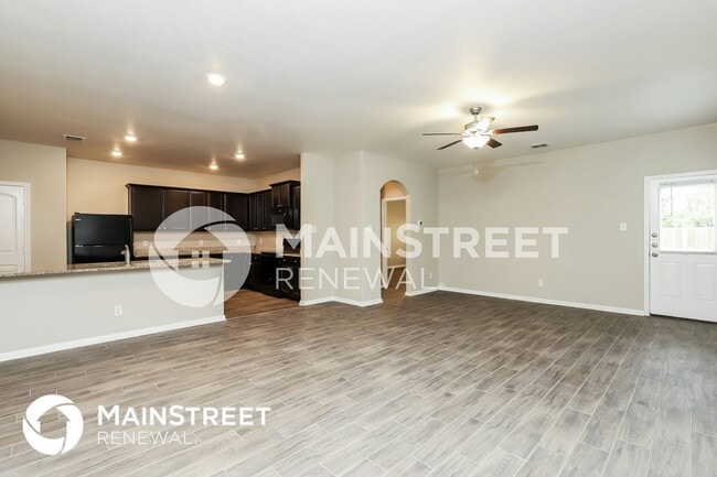 Building Photo - 629 Greenway Trl