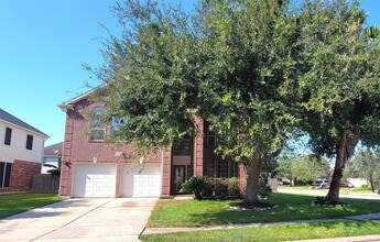 Building Photo - 8801 Sun Haven Ln