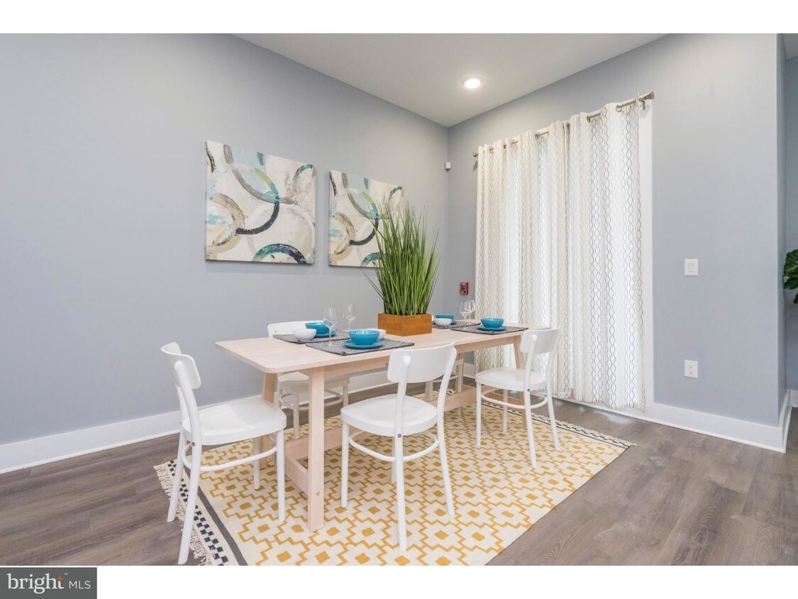 Foto principal - 3925 Haverford Ave