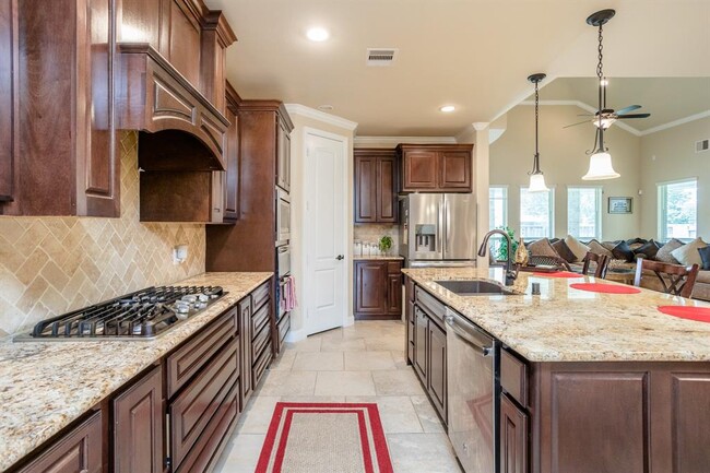 Building Photo - 7339 Chatham Green Dr