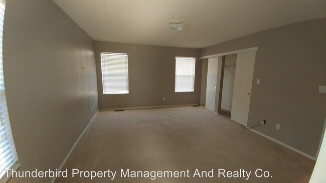 Building Photo - 653 Troon Dr SE