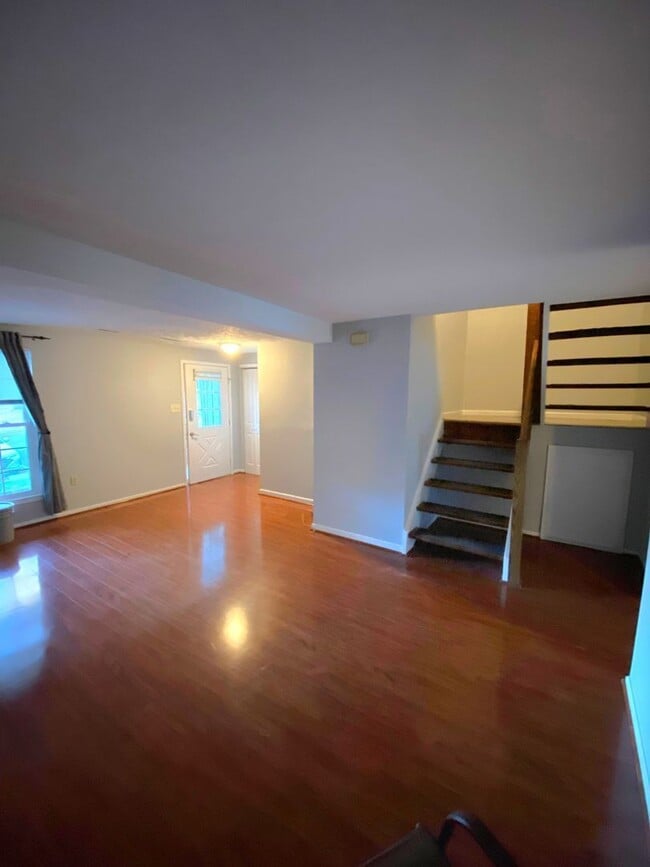 Foto del edificio - 1743 Robins Nest Ct