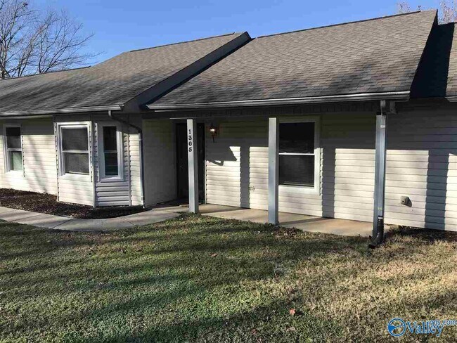 Foto del edificio - 1305 Chimney Springs Dr SE