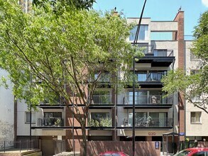 Building Photo - 1223 N LaSalle St