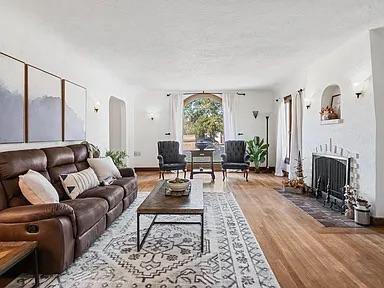 Foto del edificio - 1622 W Harding Way