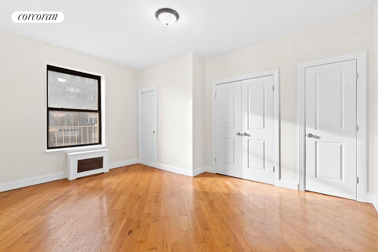 Foto principal - 25 Lafayette Ave