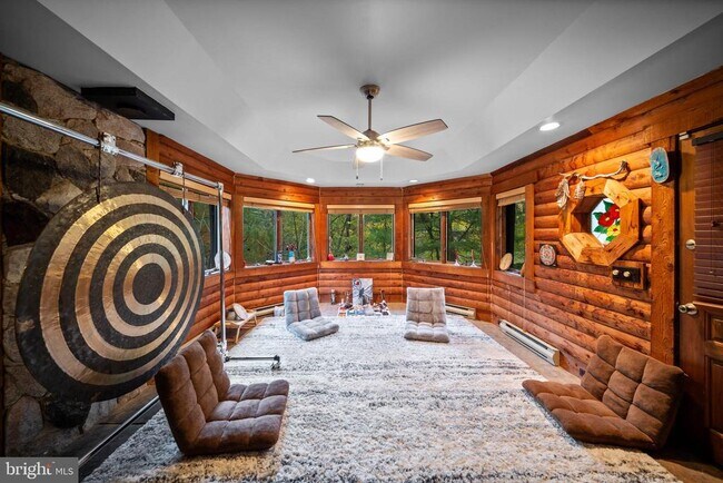 Foto del edificio - 15024 Wheeler Ln