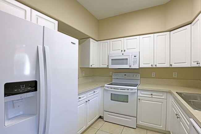 Photo - Villas at Venezia 4160-202 Apartment